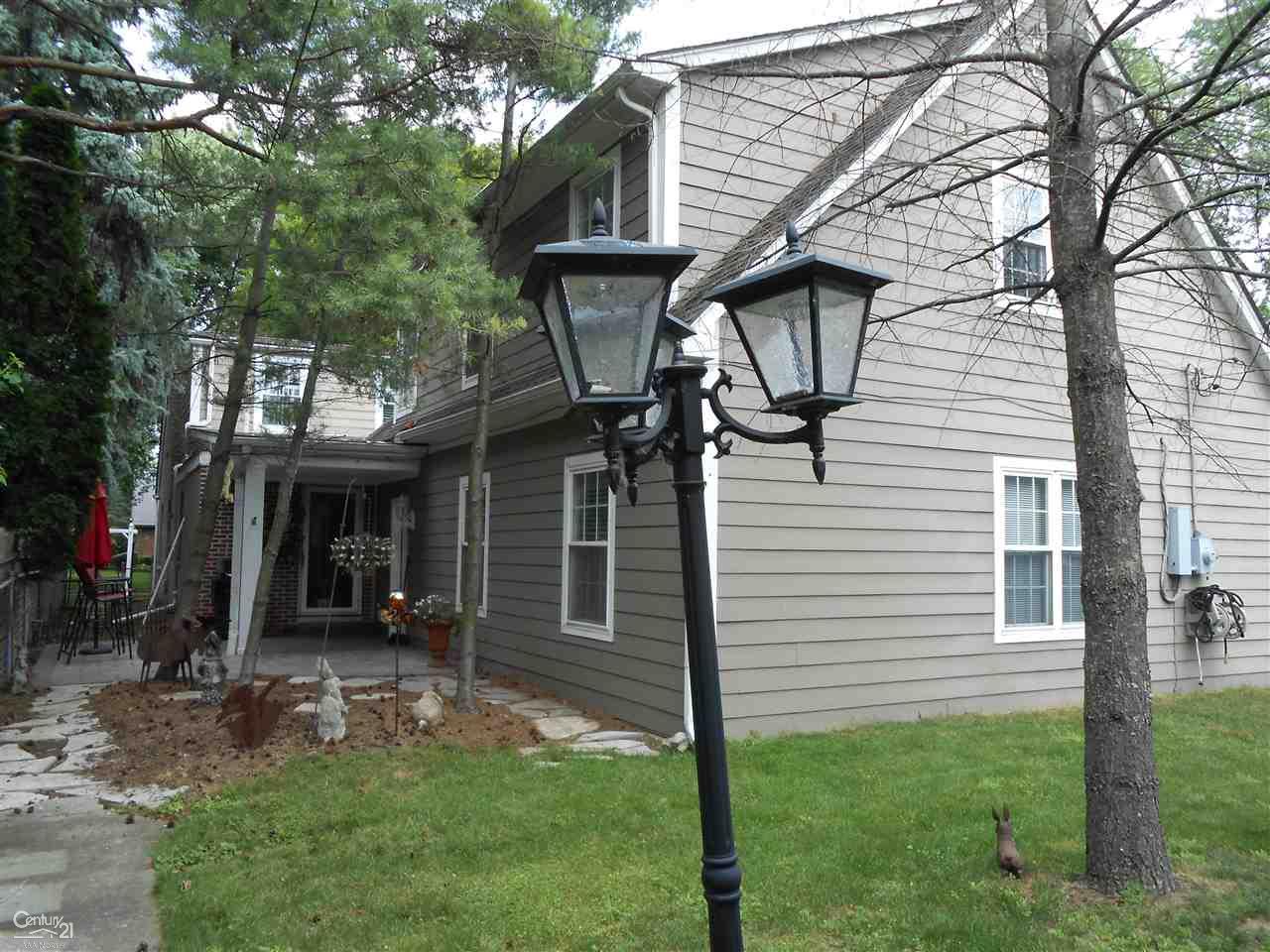 857 Hawthorne Road Grosse Pointe Woods, MI 48236 - Photo 43 of 44