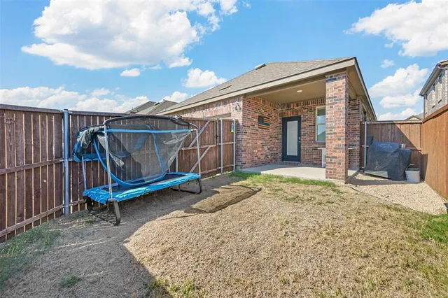 $2,250 | 1524 Bennington Lane, Celina, TX 75009