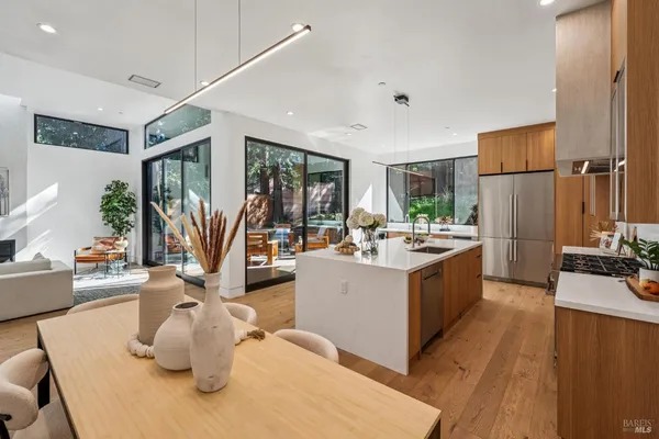 $3,995,000 | 93 Magnolia Avenue, Larkspur, CA 94939