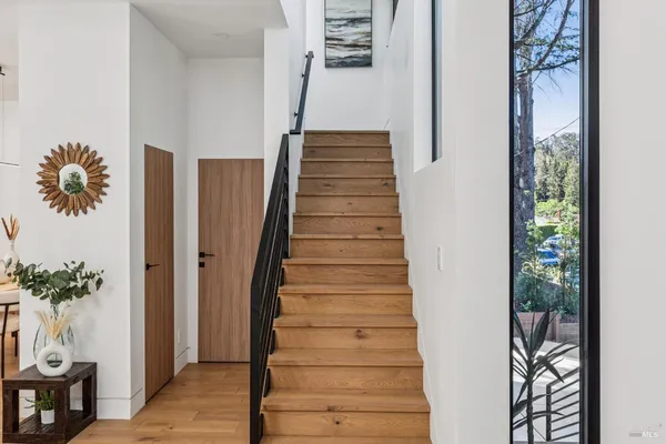 $3,995,000 | 93 Magnolia Avenue, Larkspur, CA 94939