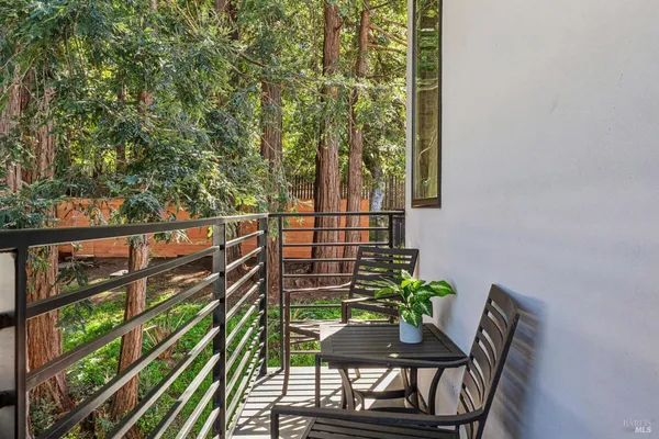 $3,995,000 | 93 Magnolia Avenue, Larkspur, CA 94939