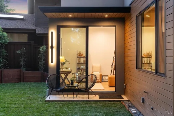 $3,995,000 | 93 Magnolia Avenue, Larkspur, CA 94939