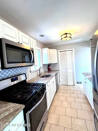 $3,250 | 39 Harborage Avenue, Bayville, NJ 08721