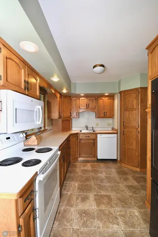 $235,000 | 1121 15 1/2 Street North, Moorhead, MN 56560