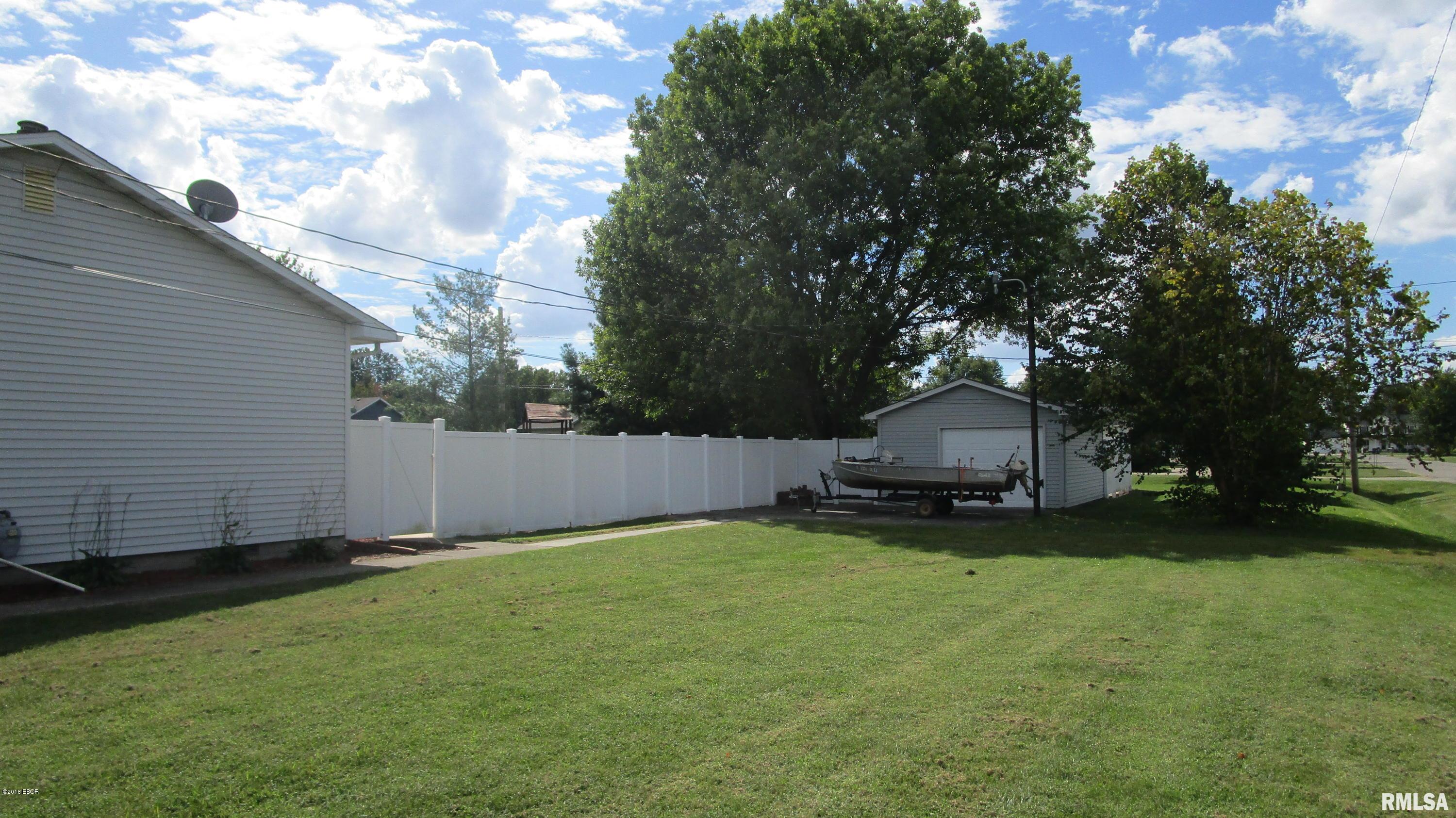 1531 North Olive Road Flora, IL 62839 - Photo 16 of 50 Gallery Image 16
