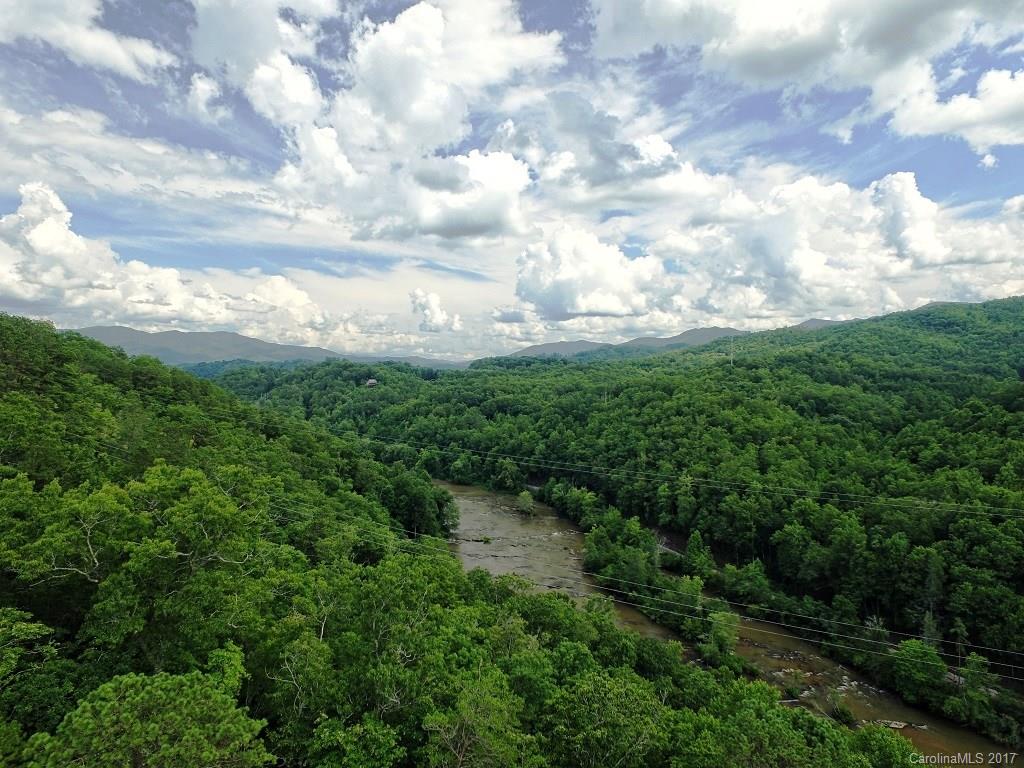 625 Skyview Road Whittier, NC 28789 - Photo 3 of 24 Gallery Image 3