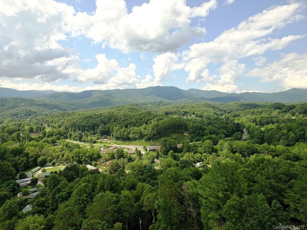625 Skyview Road Whittier, NC 28789 - Photo 5 of 24 Gallery Image 5
