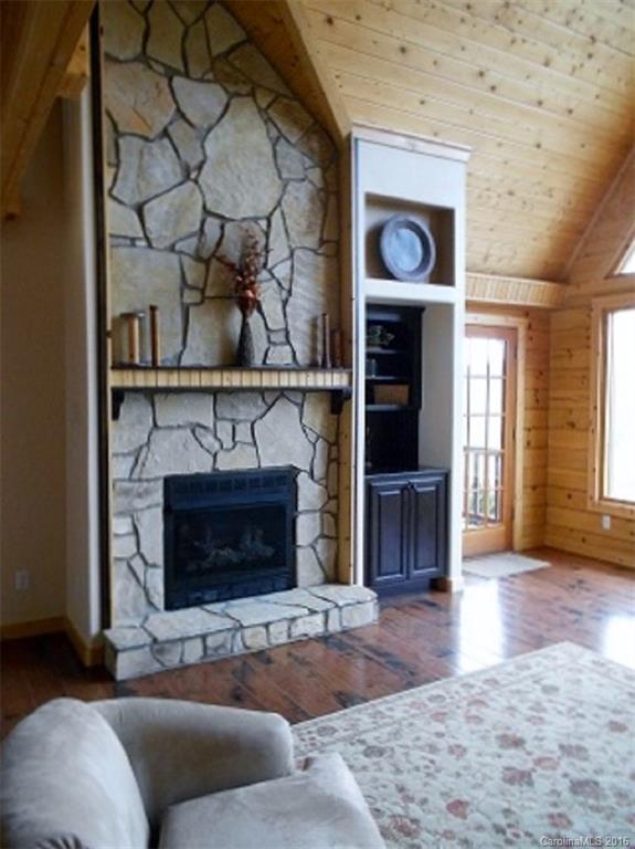 625 Skyview Road Whittier, NC 28789 - Photo 7 of 24 Gallery Image 7