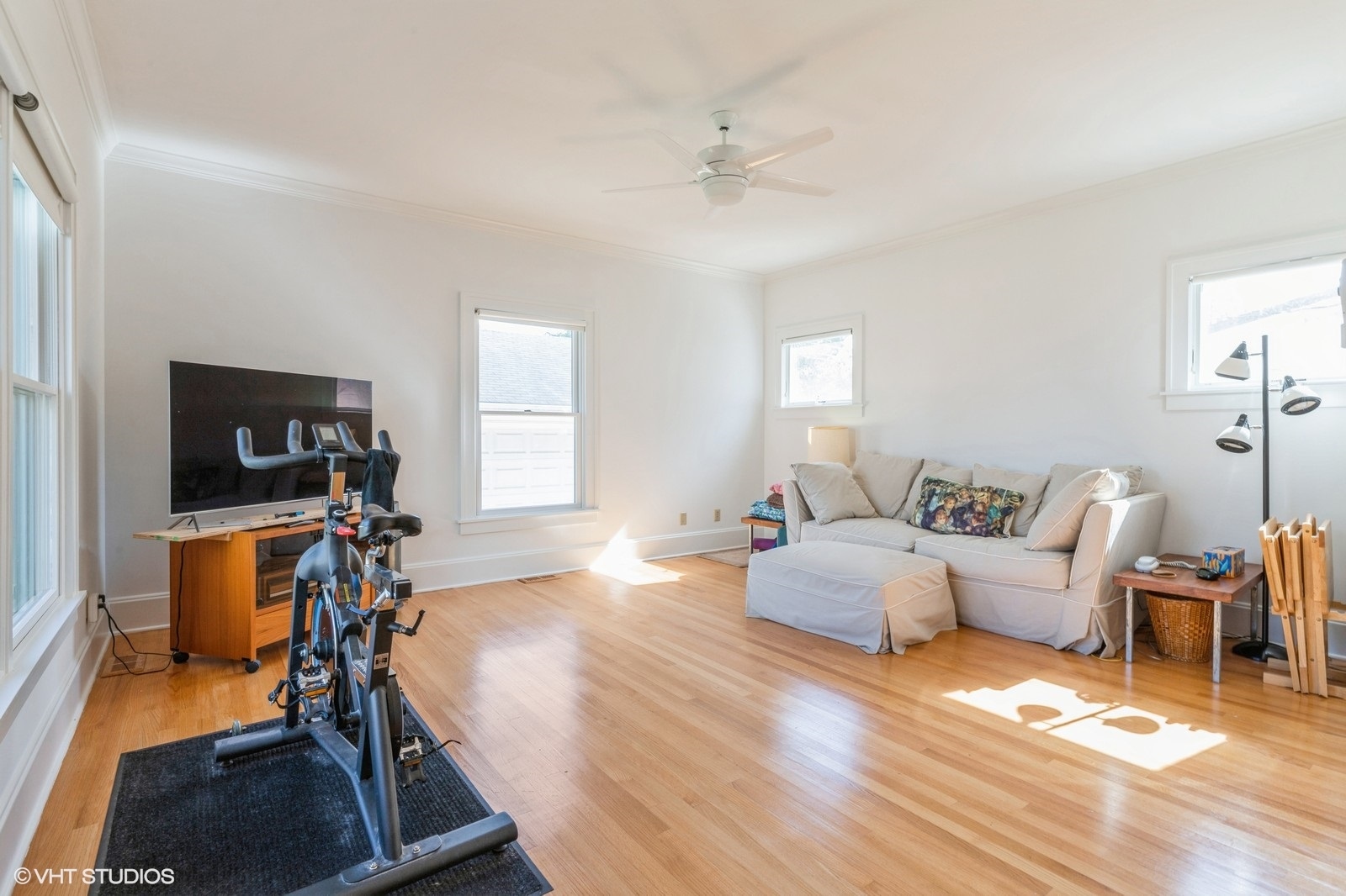 429 South Knight Avenue Park Ridge, IL 60068 - Photo 15 of 22 Gallery Image 15