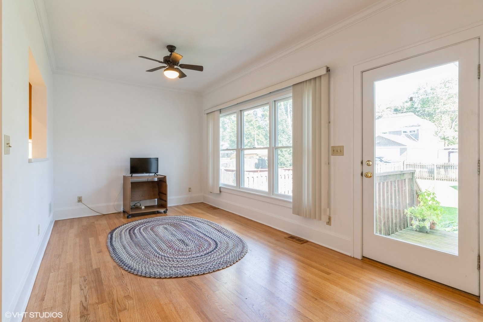 429 South Knight Avenue Park Ridge, IL 60068 - Photo 8 of 22 Gallery Image 8