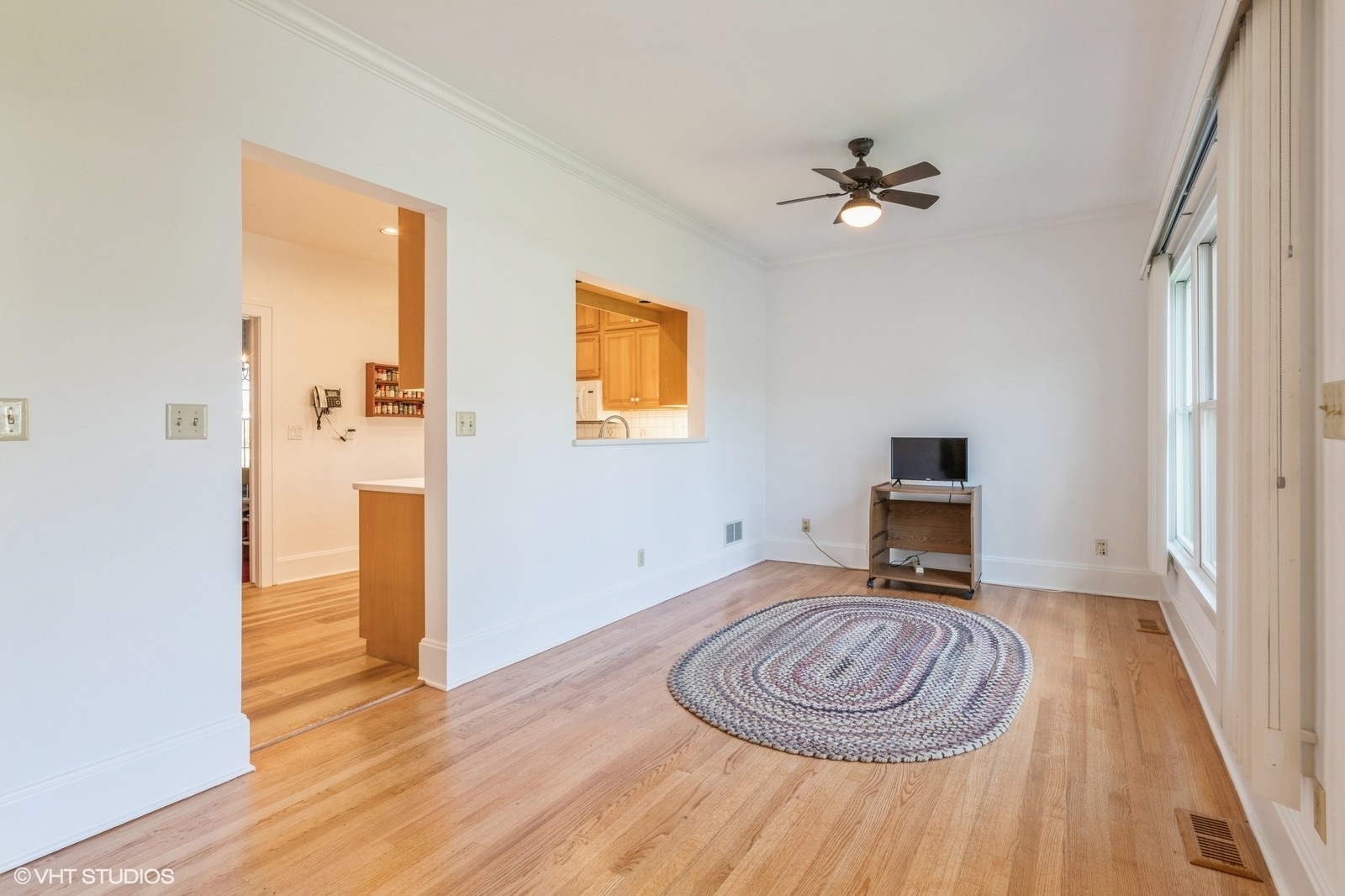 429 South Knight Avenue Park Ridge, IL 60068 - Photo 9 of 22 Gallery Image 9