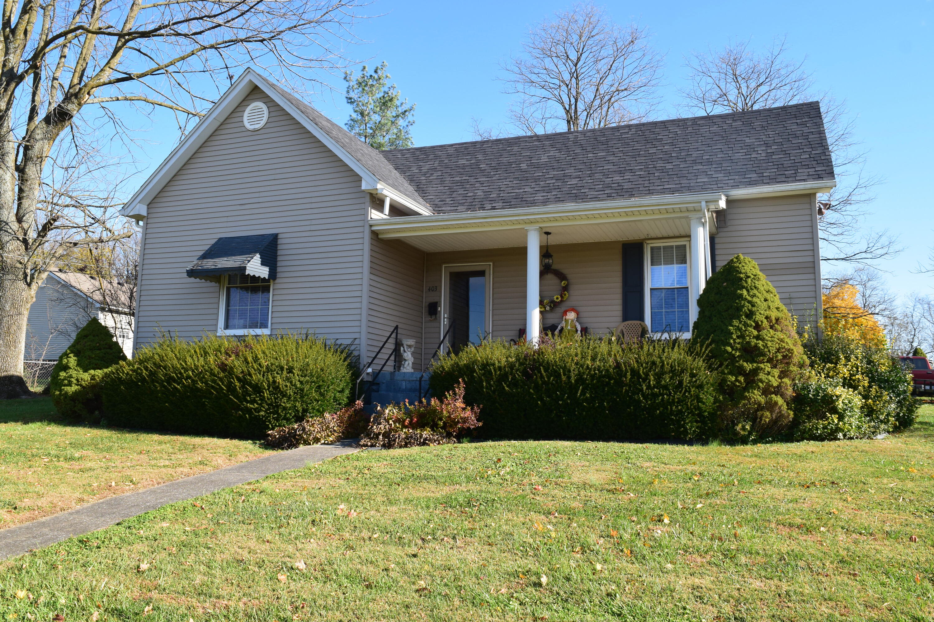 403 Perryville Road Springfield, KY 40069 - Photo 2 of 39 DSC_0266