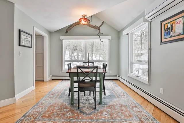 $679,000 | 38 Old Manchester Road, Amherst, NH 03031