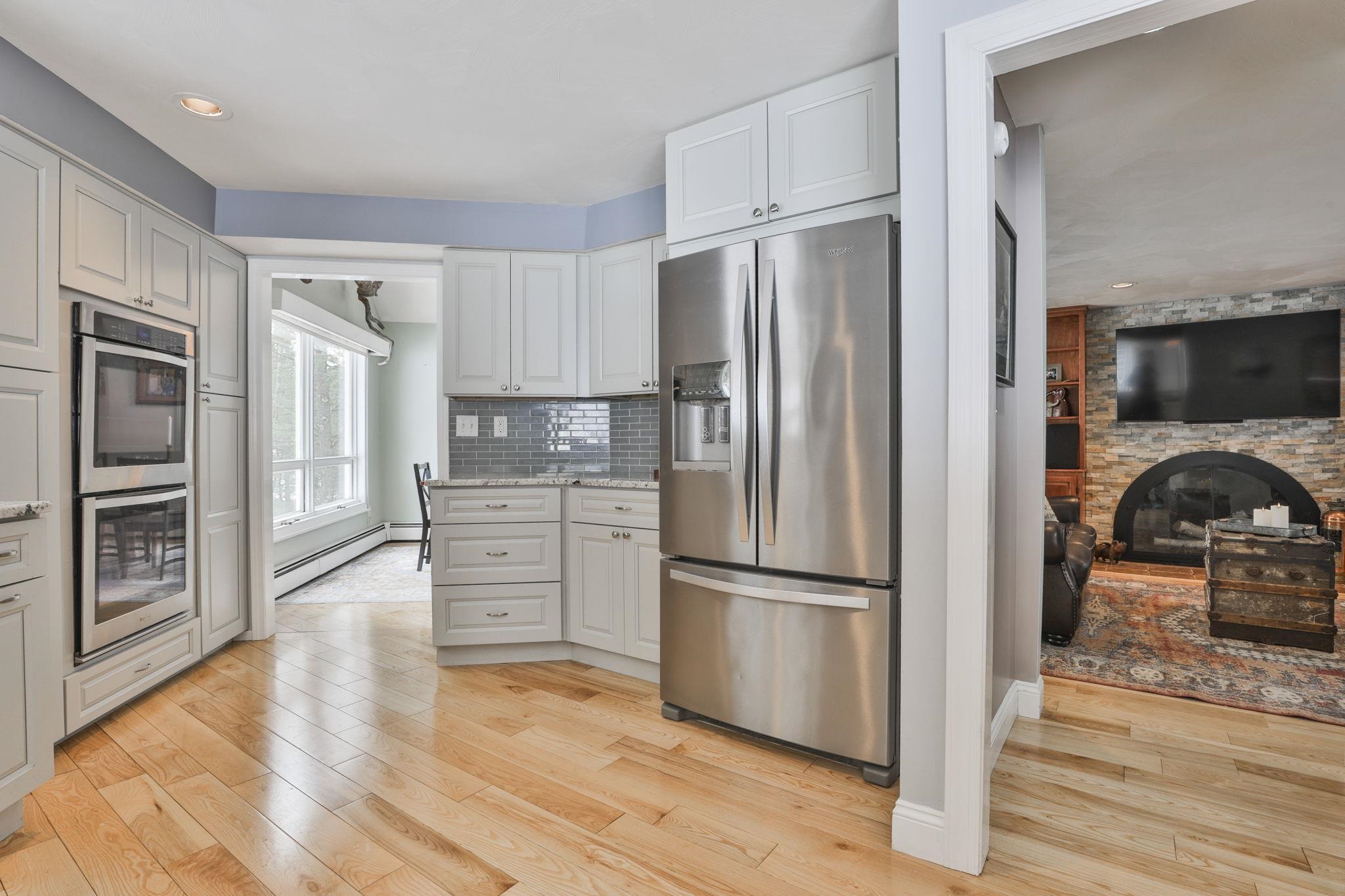 38 Old Manchester Road Amherst, NH 03031 - Photo 18 of 53