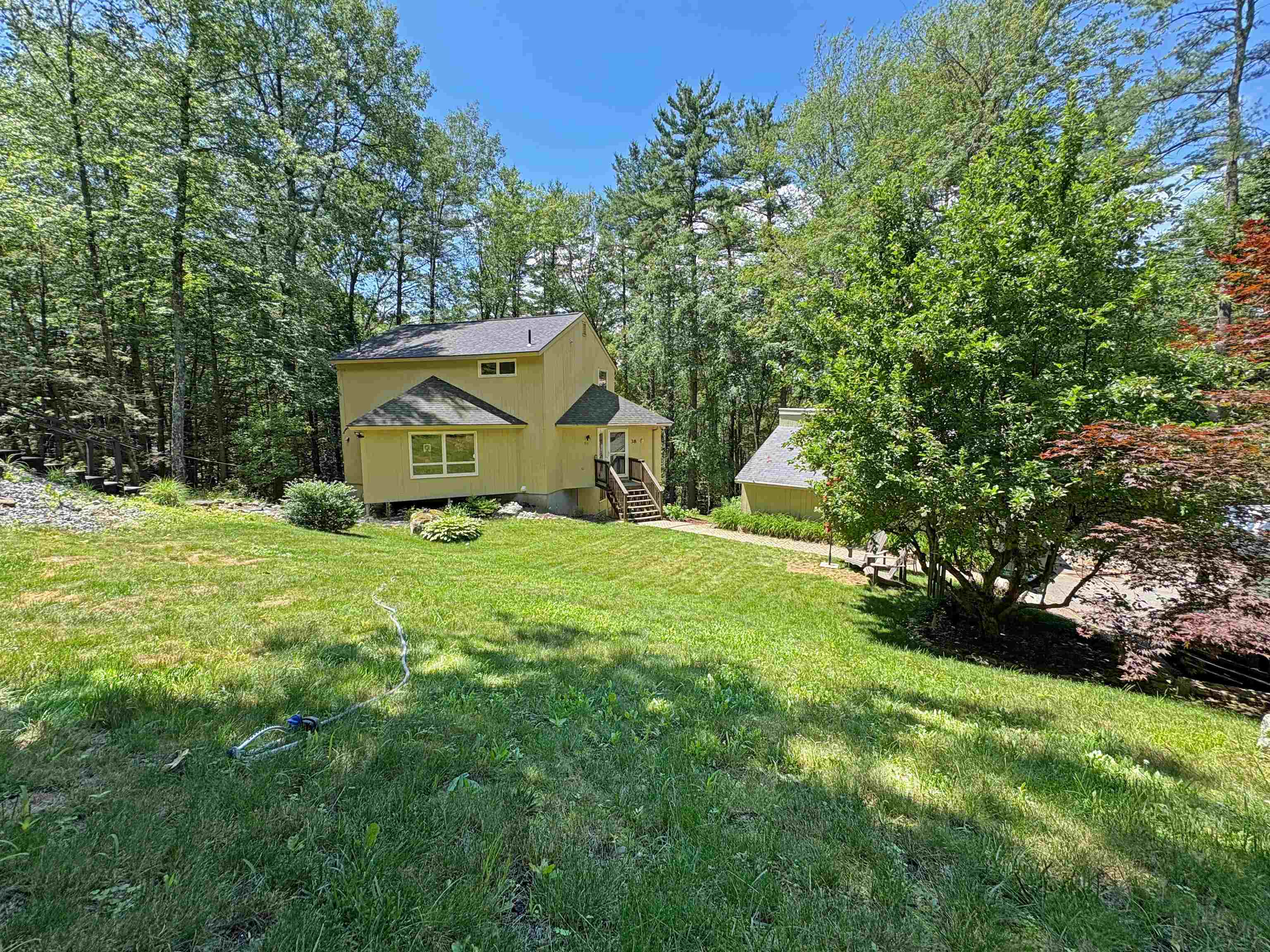 38 Old Manchester Road Amherst, NH 03031 - Photo 43 of 53