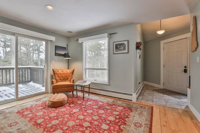 $679,000 | 38 Old Manchester Road, Amherst, NH 03031