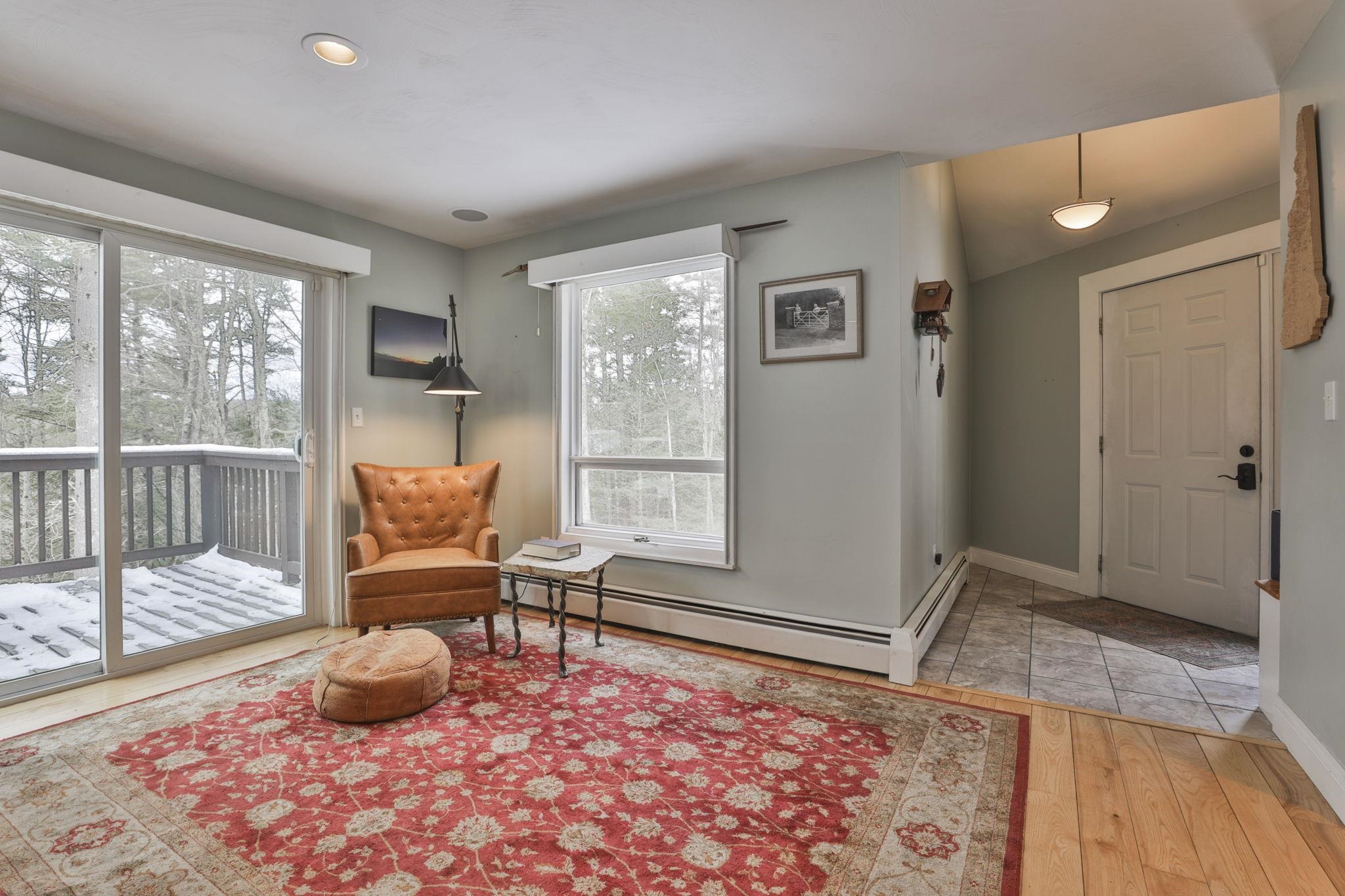 38 Old Manchester Road Amherst, NH 03031 - Photo 5 of 53