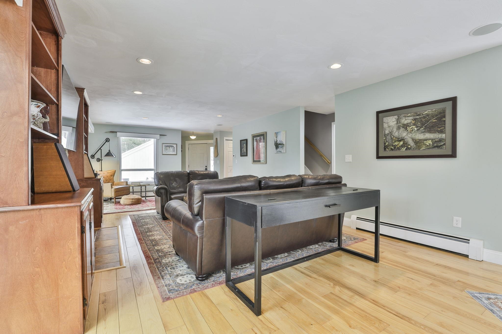 38 Old Manchester Road Amherst, NH 03031 - Photo 10 of 53