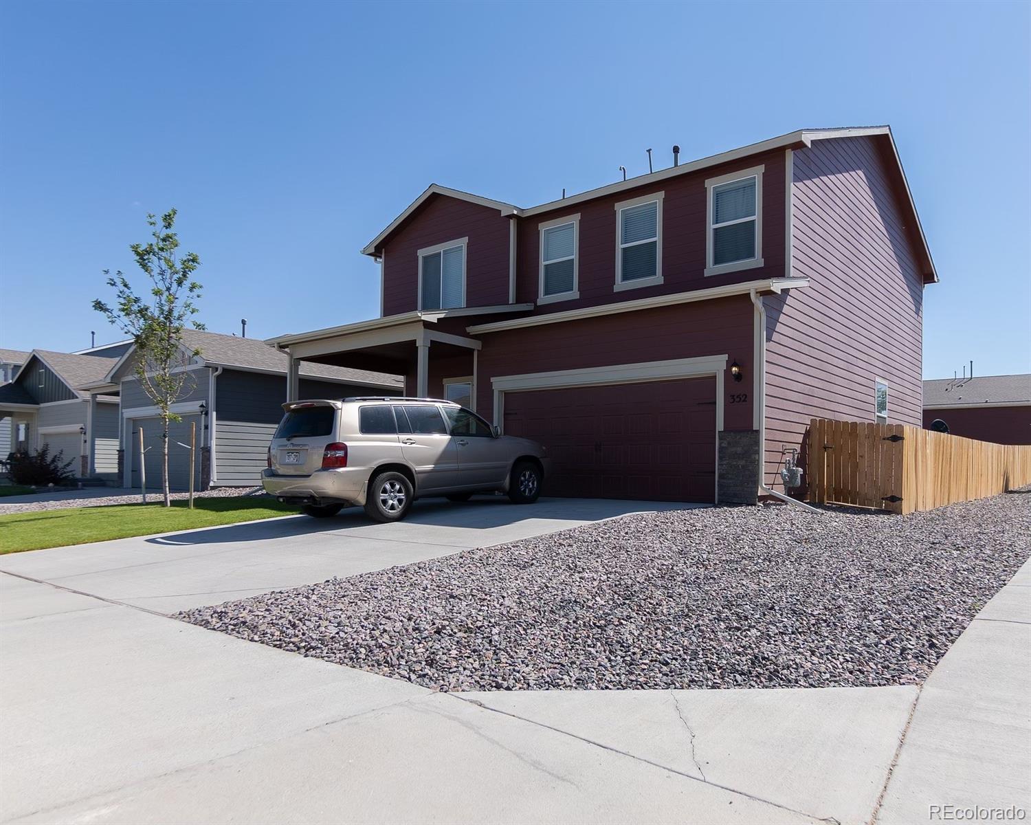 352 Maple Street Bennett, CO 80102 - Photo 2 of 24 Gallery Image 2