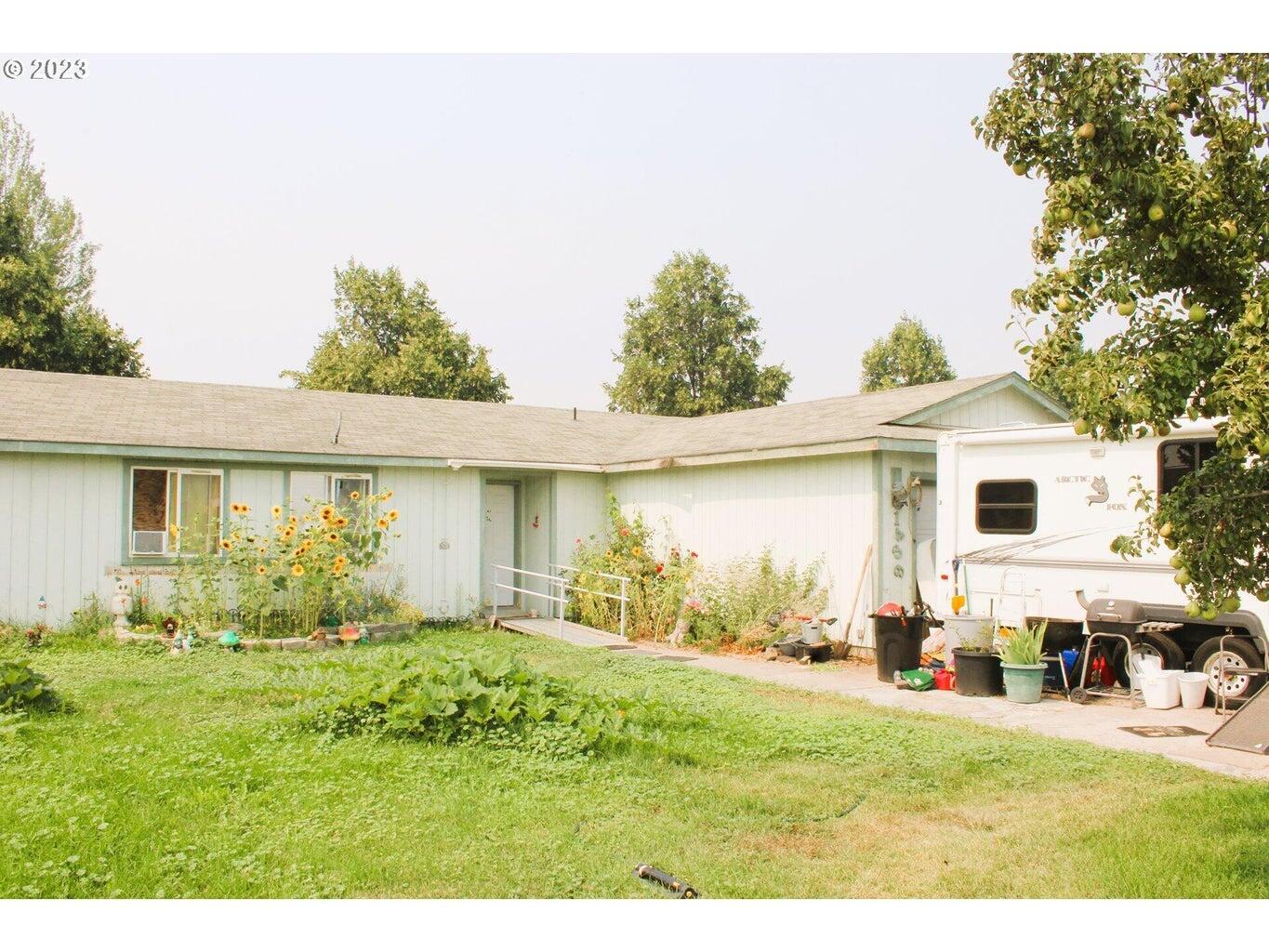 1439 Southwest 28th Street Redmond, OR 97756 - Photo 1 of 5 Main