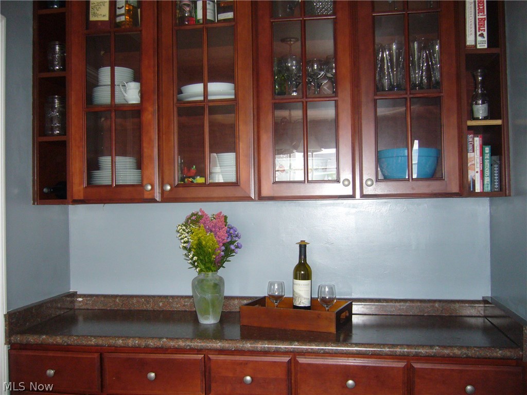 2344 Charney Road Cleveland, OH 44118 - Photo 10 of 29 Gallery Image 10