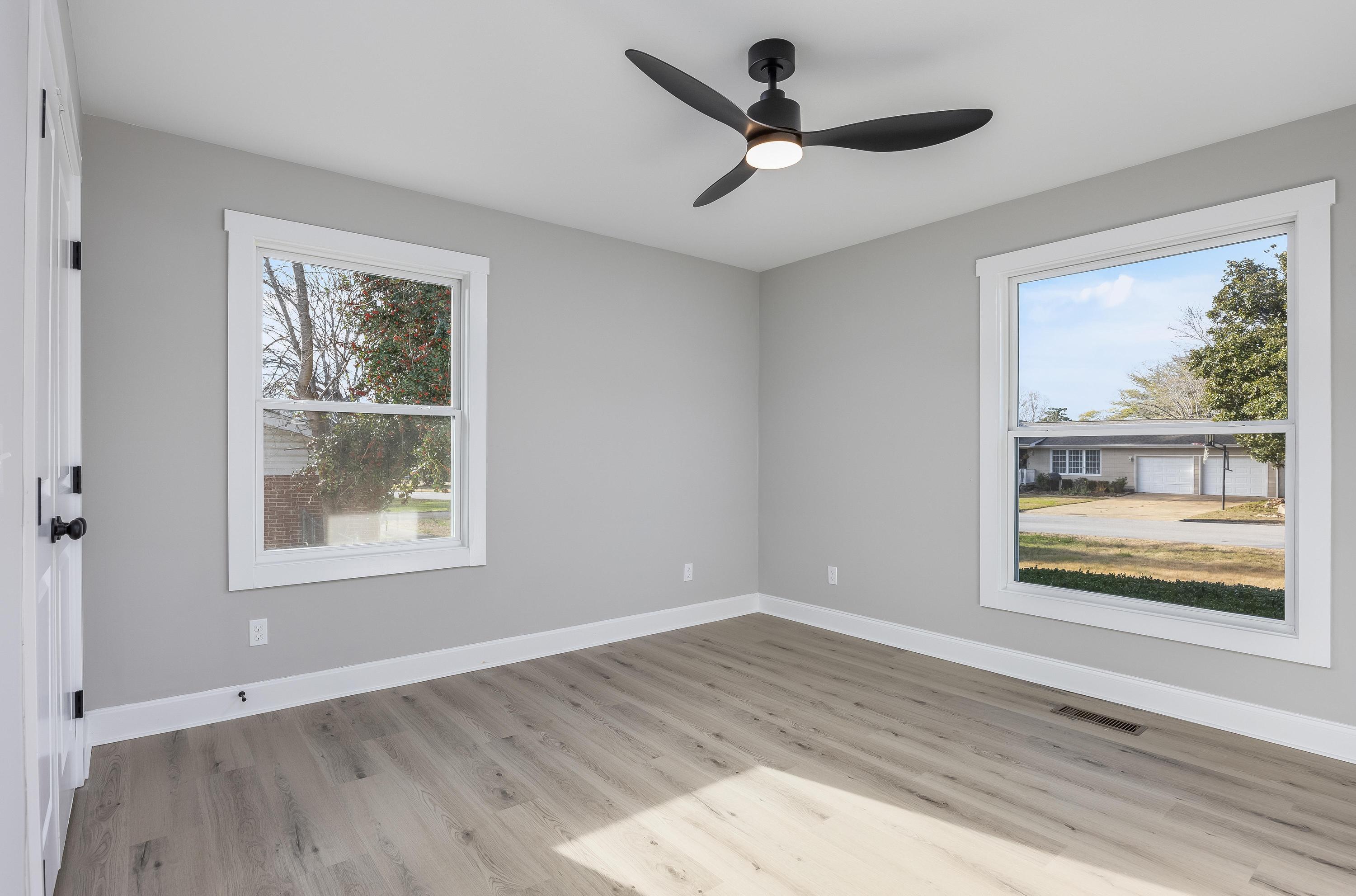 7316 Midfield Drive Chattanooga, TN 37421 - Photo 34 of 37 2025_12_December_7316_Midfield_Dr_0035