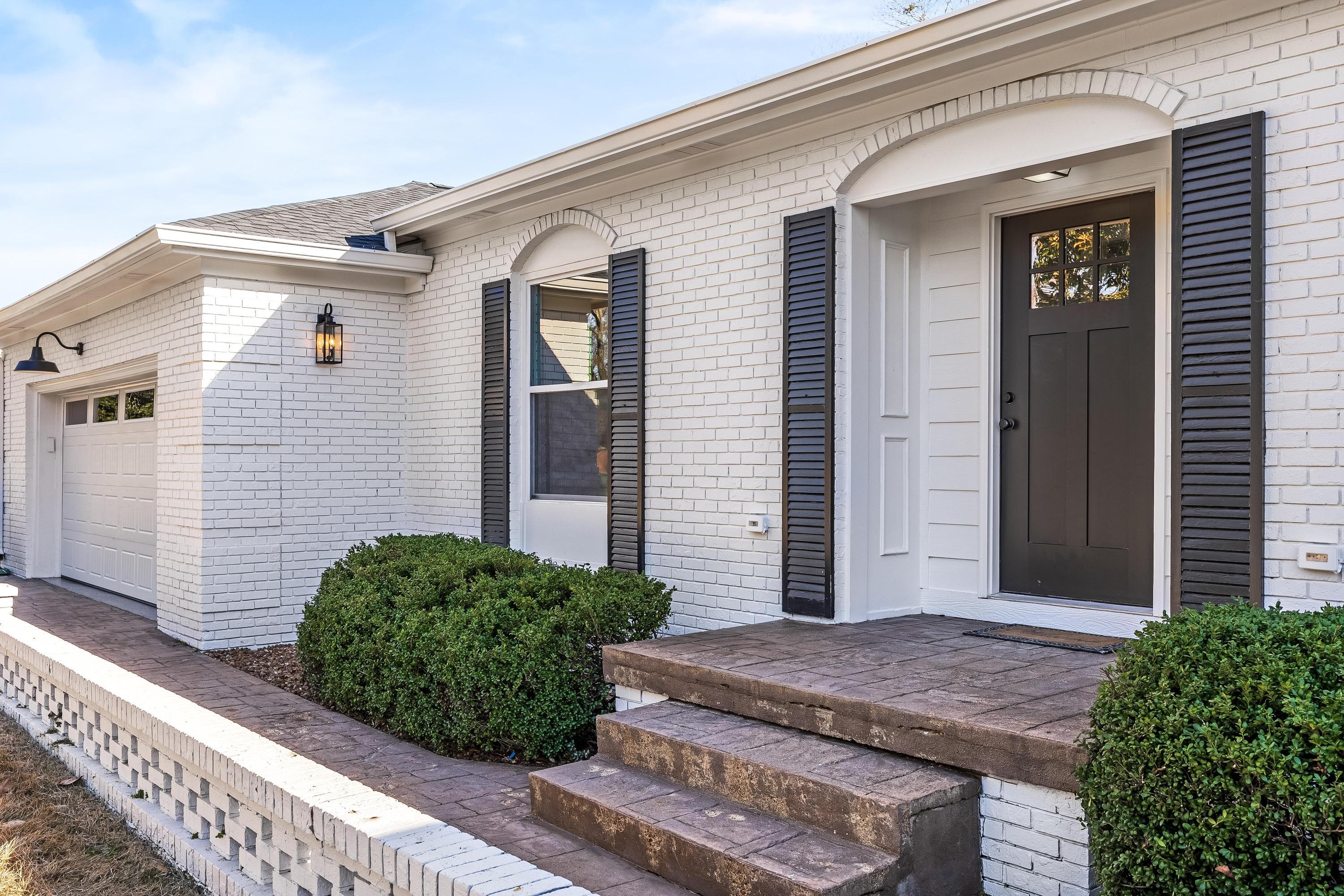 7316 Midfield Drive Chattanooga, TN 37421 - Photo 5 of 37 2025_12_December_7316_Midfield_Dr_0004