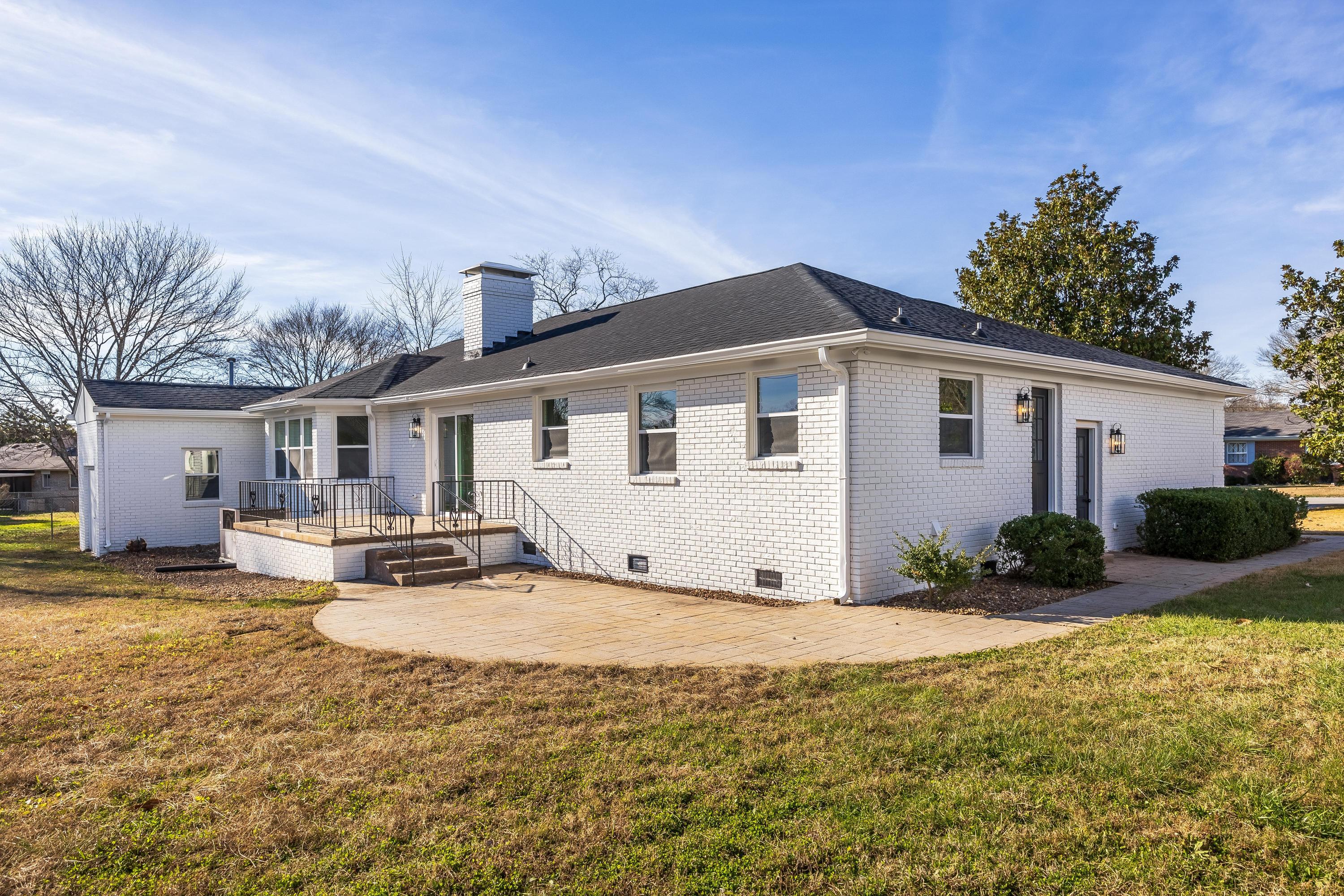 7316 Midfield Drive Chattanooga, TN 37421 - Photo 7 of 37 2025_12_December_7316_Midfield_Dr_0007