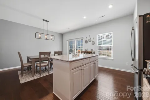 $535,000 | 1221 Queen Lyon Court, Charlotte, NC 28205