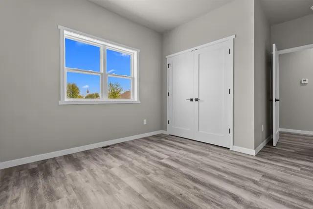 $329,900 | 409 Founders Way, Little Chute, WI 54140