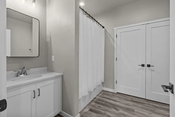 $329,900 | 409 Founders Way, Little Chute, WI 54140