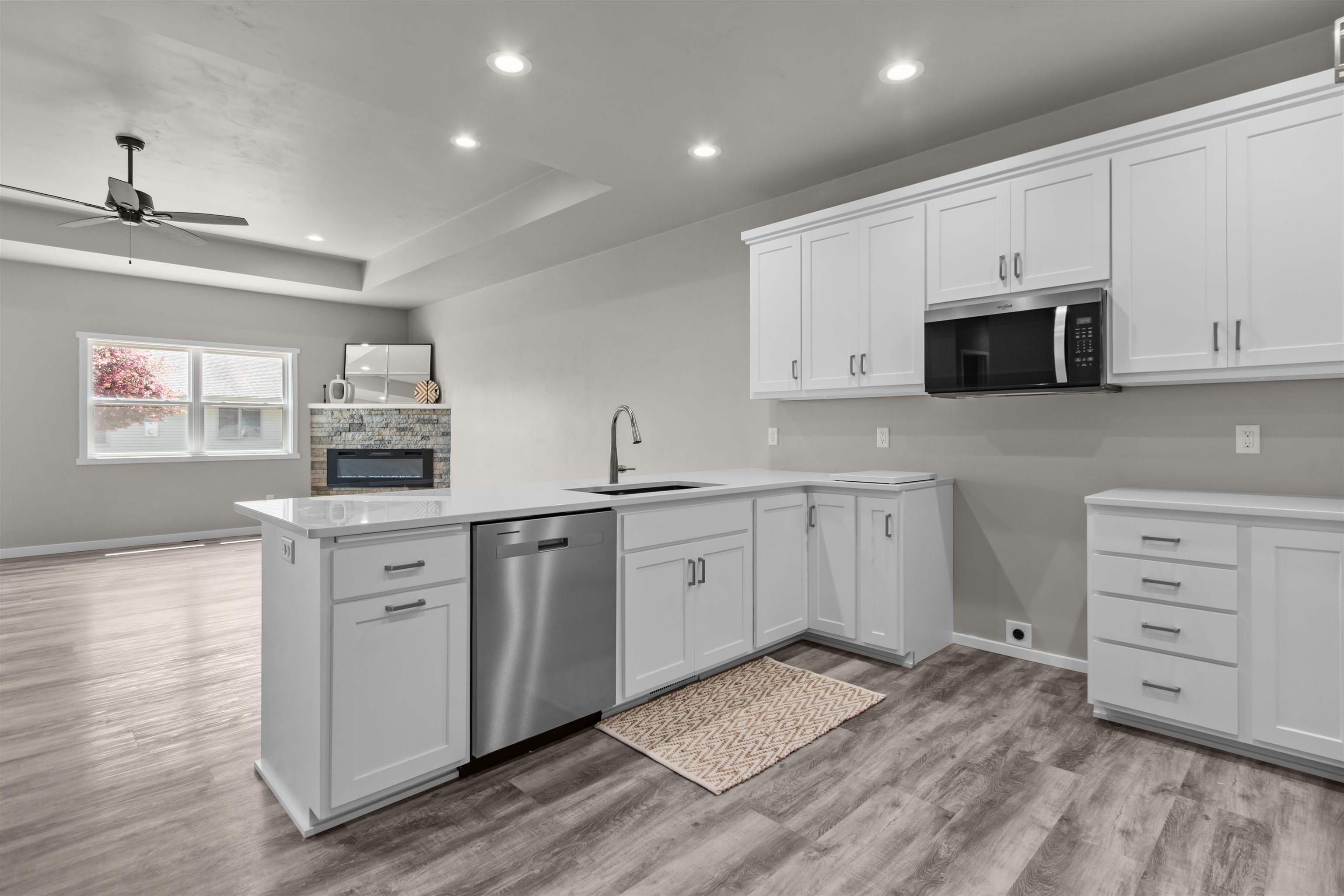 409 Founders Way Little Chute, WI 54140 - Photo 3 of 28