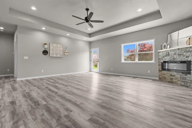 $329,900 | 409 Founders Way, Little Chute, WI 54140