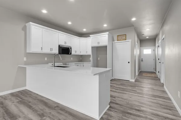 $329,900 | 409 Founders Way, Little Chute, WI 54140