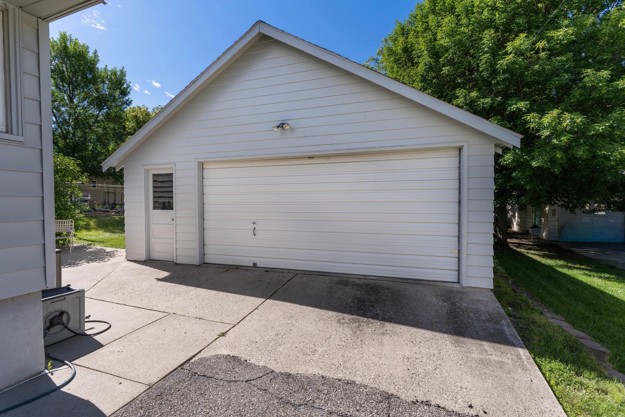 623 Spruce Street Fergus Falls, MN 56537 - Photo 5 of 49