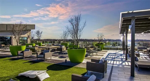 $2,050 | 6050 Roswell Road Northeast, Unit 219, Sandy Springs, GA 30328