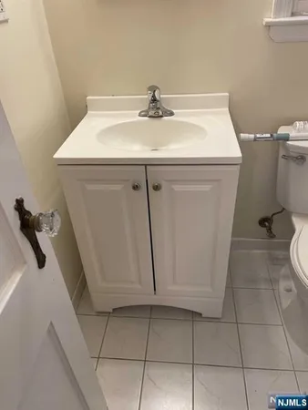 $2,125 | 2-8 New Street, Unit 8A, Tenafly, NJ 07670