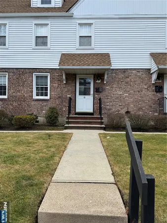 $2,125 | 2-8 New Street, Unit 8A, Tenafly, NJ 07670