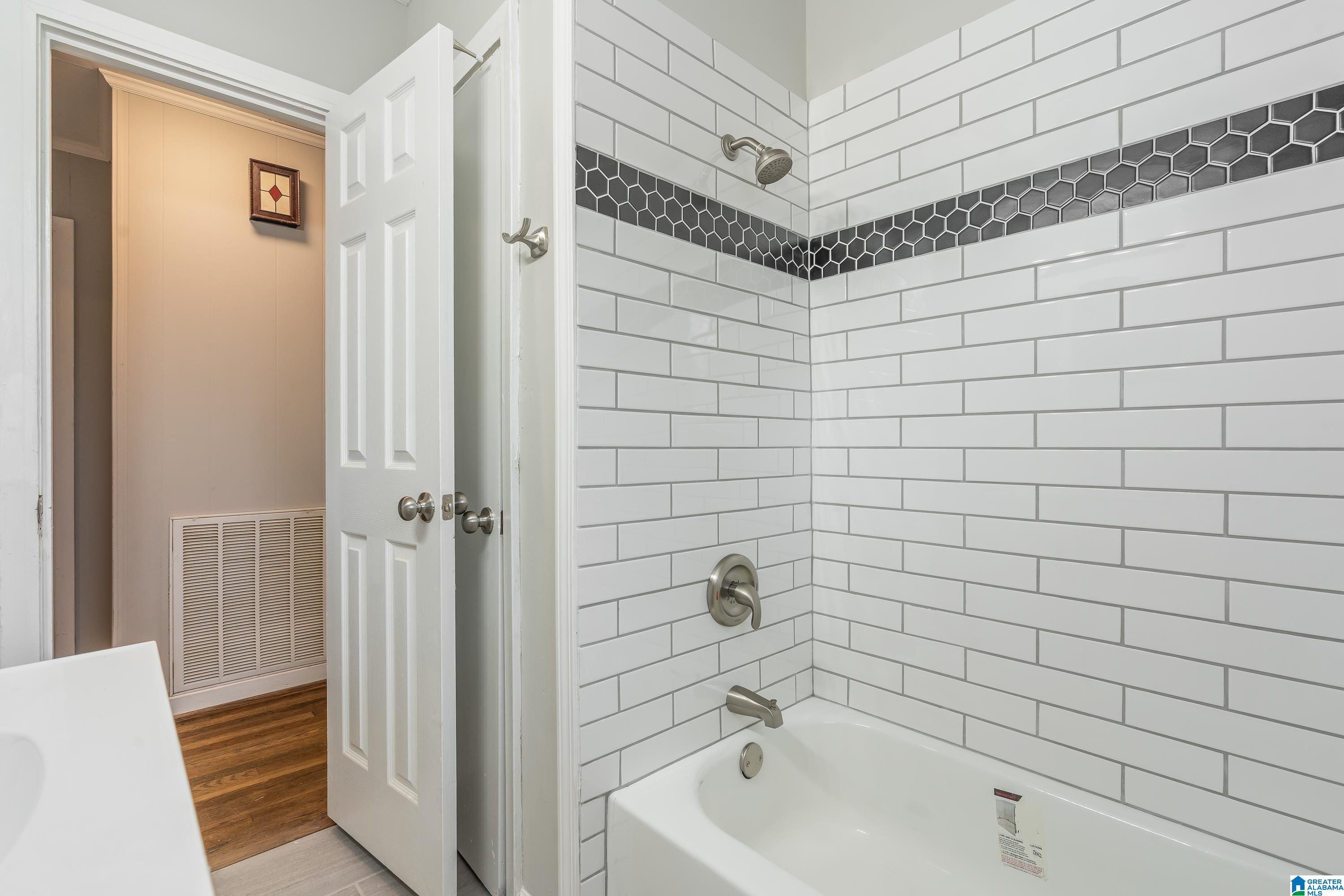 1304 Mims Street Southwest Birmingham, AL 35211 - Photo 18 of 27