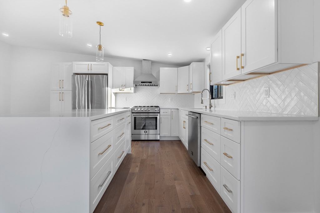 1 Knollwood Road Marblehead, MA 01945 - Photo 9 of 24