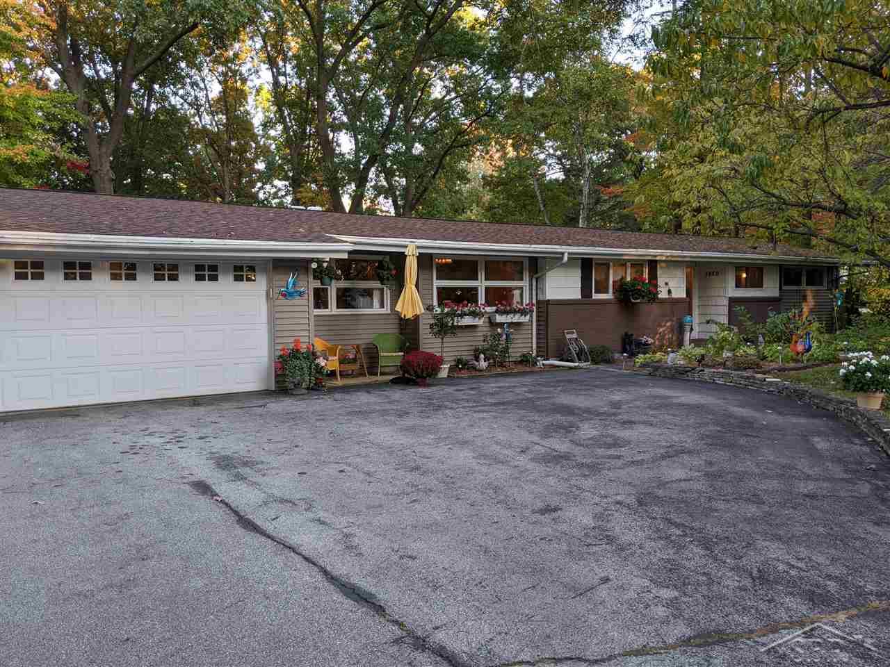 1440 Birchfield Road Saginaw, MI 48609 - Photo 2 of 18 50026350-1.JPG