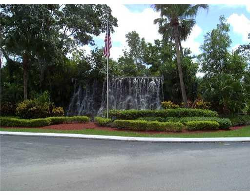 16300 Golf Club Road, Unit 310 Weston, FL 33326 - Photo 13 of 14 View