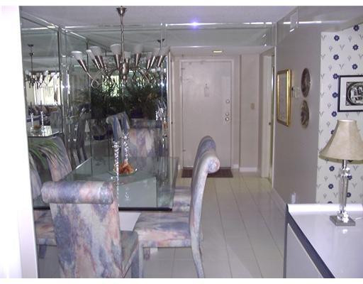 16300 Golf Club Road, Unit 310 Weston, FL 33326 - Photo 5 of 14 Dining Room