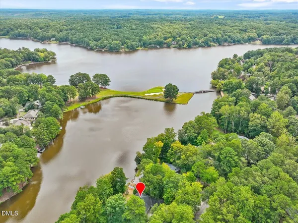 $675,000 | 275 Lakepoint Drive, Sanford, NC 27332