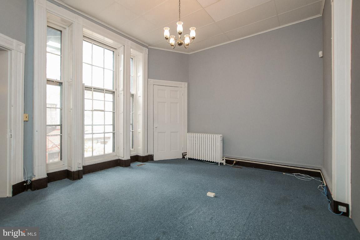 18 West Franklin Street Baltimore, MD 21201 - Photo 11 of 58 a view of empty room with window