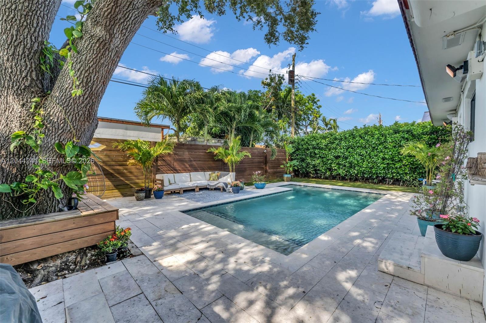 2220 Southwest 25th Street Miami, FL 33133 - Photo 9 of 24