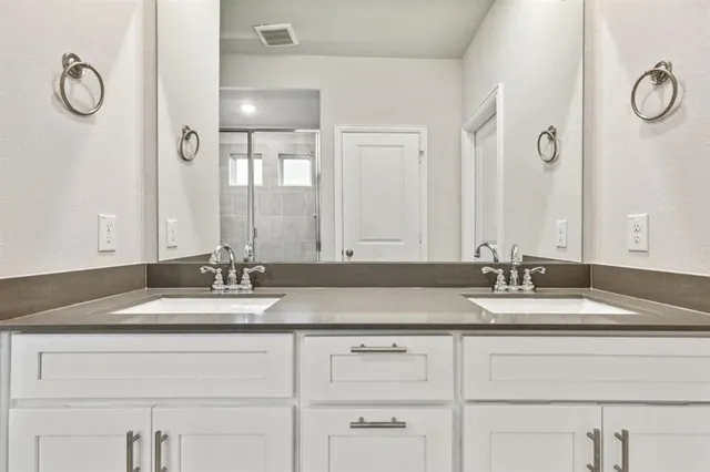 $2,500 | 1733 Barnwood Trace, Celina, TX 75009