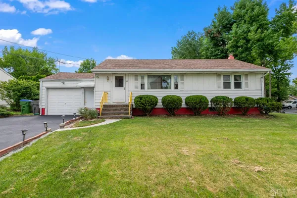 $669,000 | 25 Lamar Avenue, Edison, NJ 08820