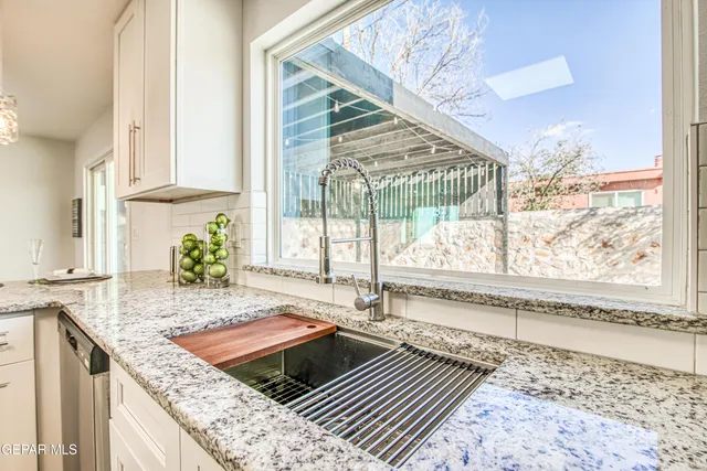 $279,700 | 201 Mulberry Avenue, Unit A, El Paso, TX 79932