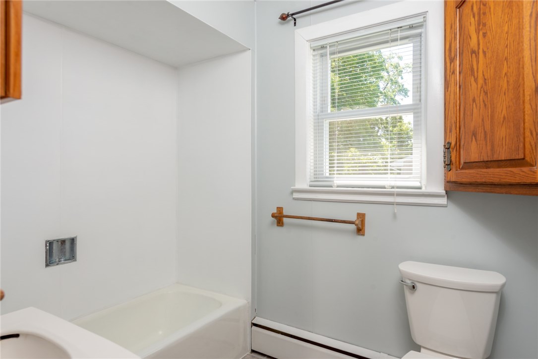 694 Cumberland Hill Road Woonsocket, RI 02895 - Photo 15 of 25